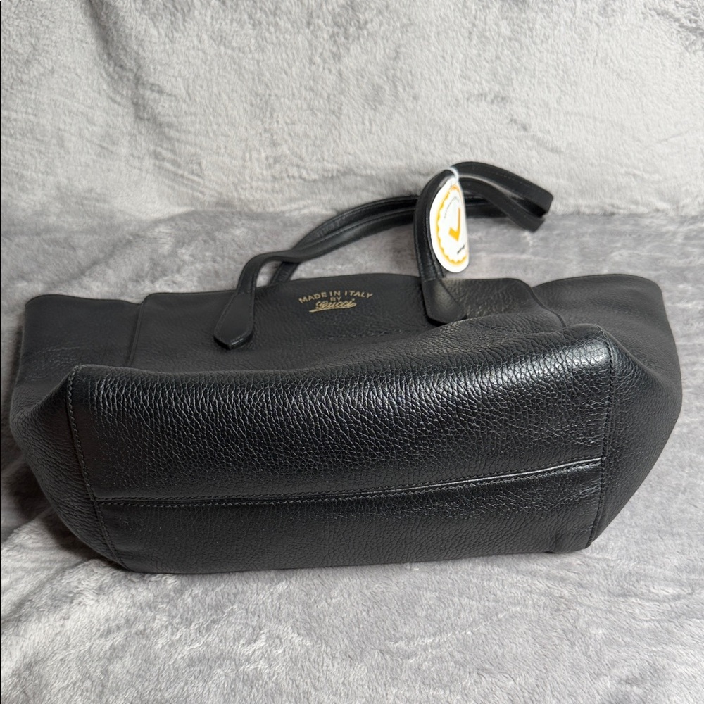 Gucci Black Pebbled Leather Tote - Picture 3 of 8